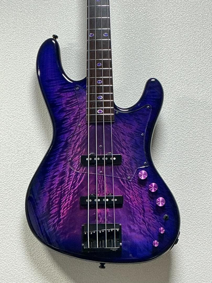 ベース FREEDOM CUSTOM GUITAR RESEARCH Rhino 4st