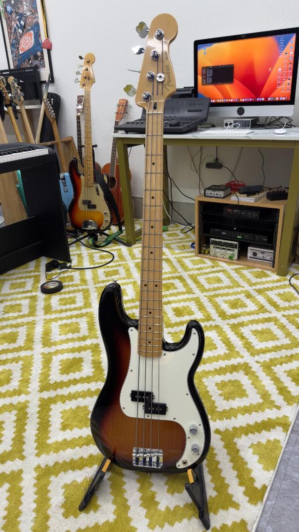 エレキベース サンバースト