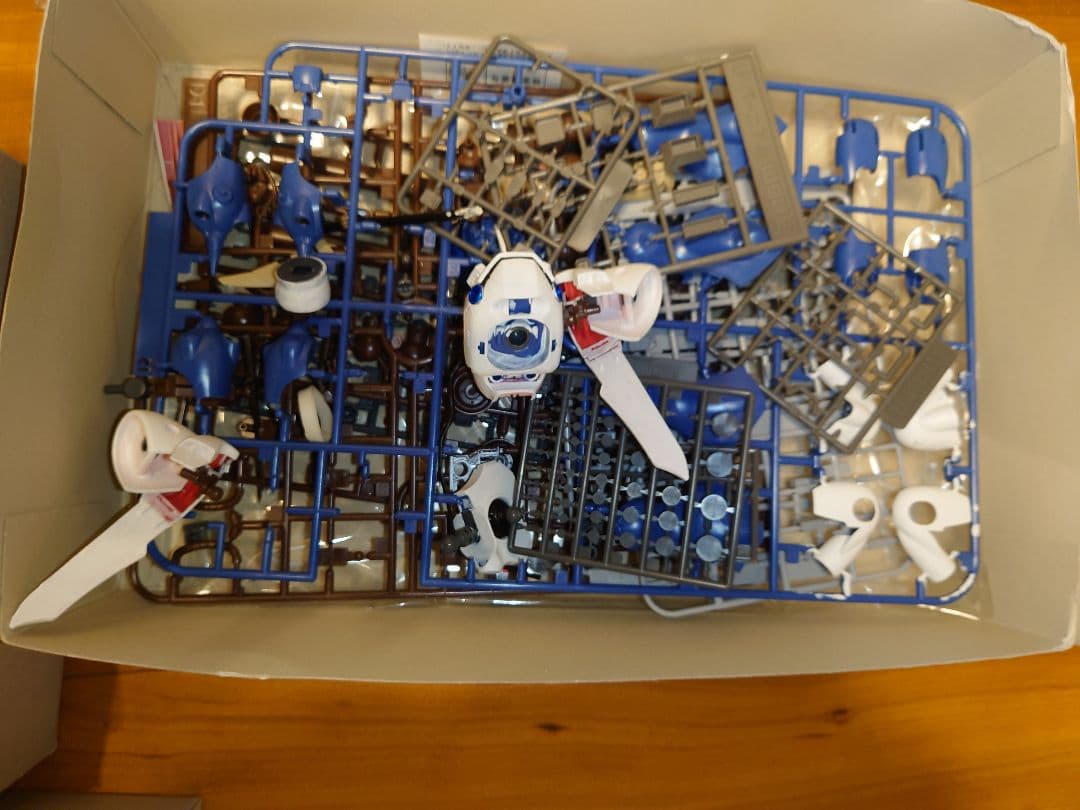 ガンプラパーツ多数セット ジャンク（写真内の商品）追加したので値上げします。