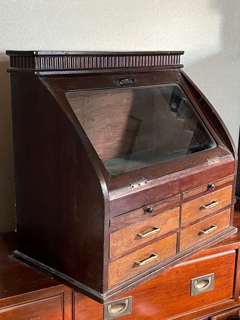 アンティーク ガラス扉 木製 飾り棚 眼鏡屋 ショーケース 骨董 キャビネット