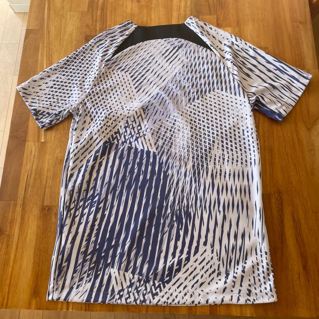 NIKE リバプール2022-23 プレマッチユニホーム　白&紫　サイズM