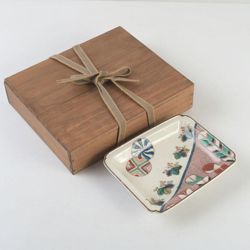 九谷焼　古九谷　角福銘　色絵花草文　四方皿　時代箱　C　9248