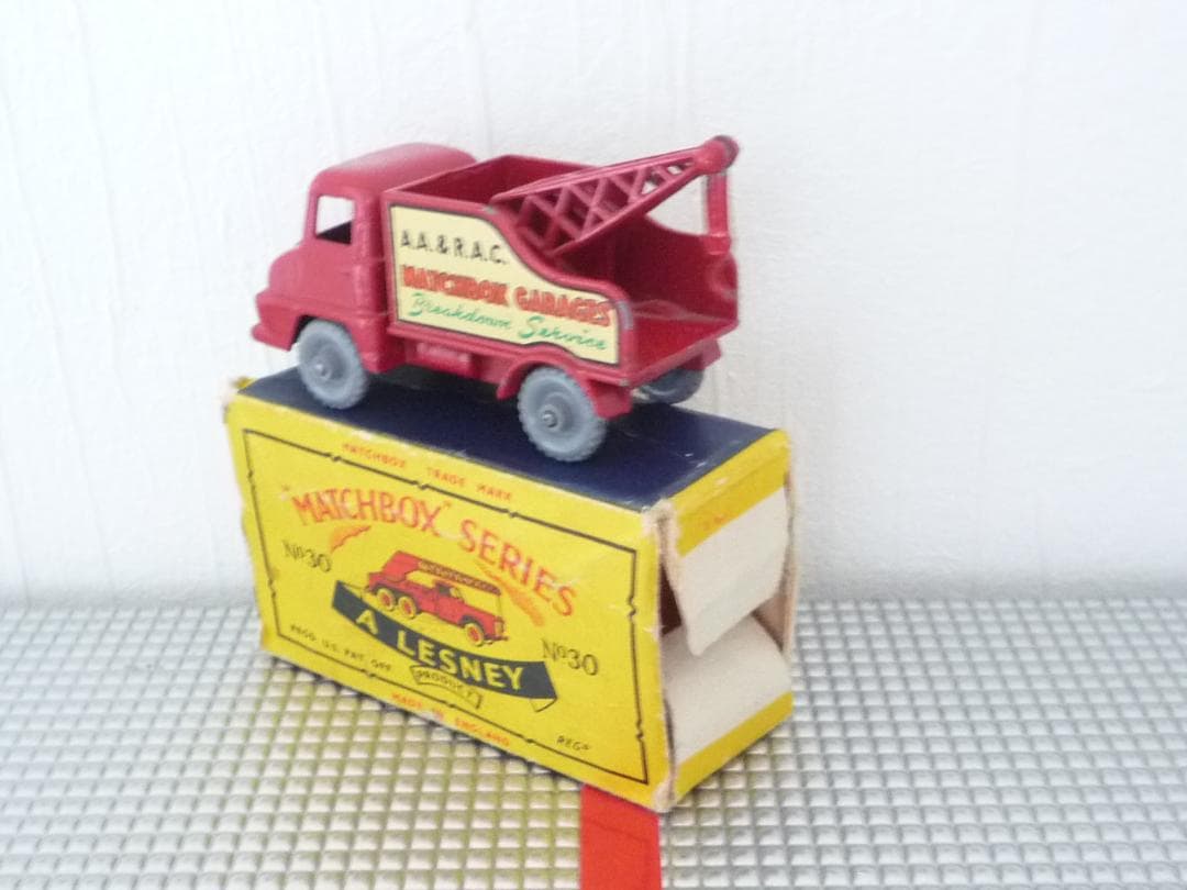 MATCHBOX N°13 THAMES WRECK TRUCK 1961