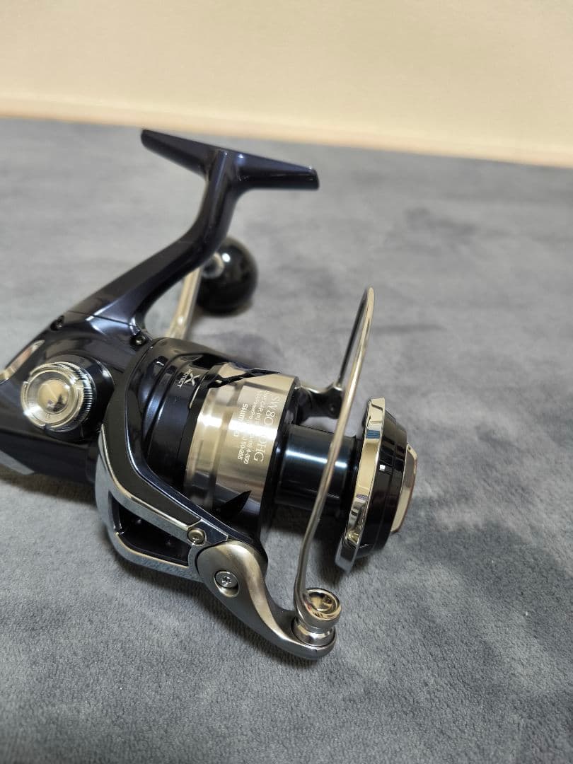 極美品　シマノ　ツインパワー　SW 8000PG　スピニングリール