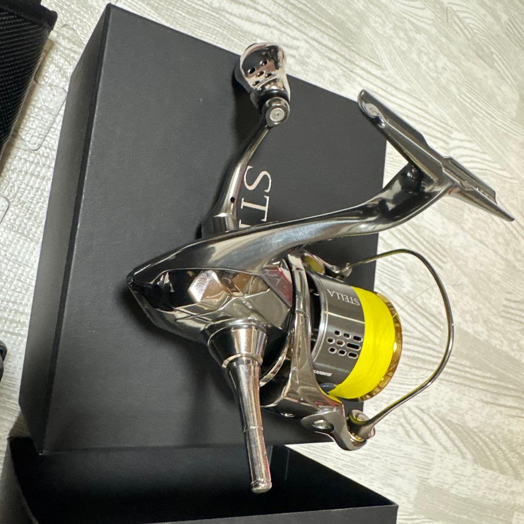 STELLA スピニングリール 18ステラ c2000s 美品