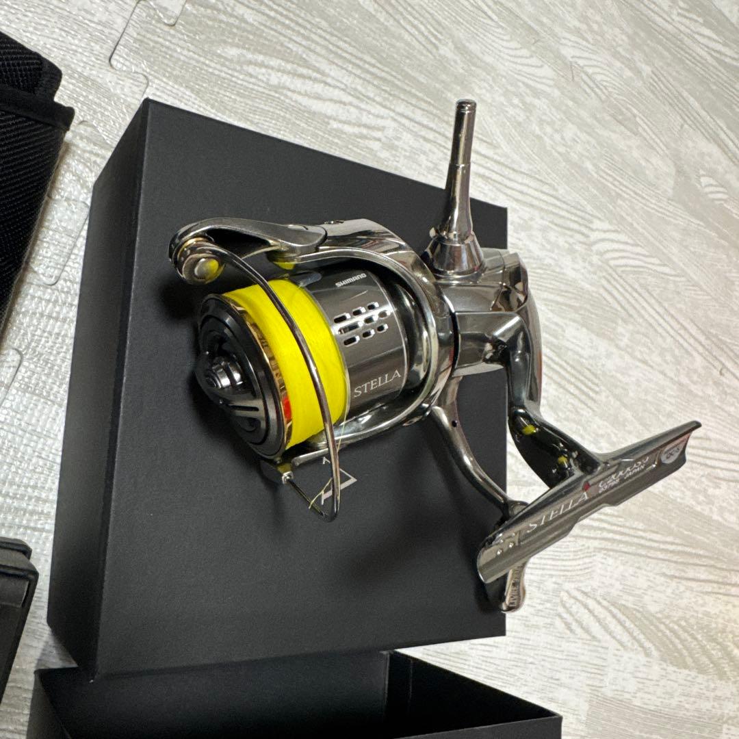 STELLA スピニングリール 18ステラ c2000s 美品