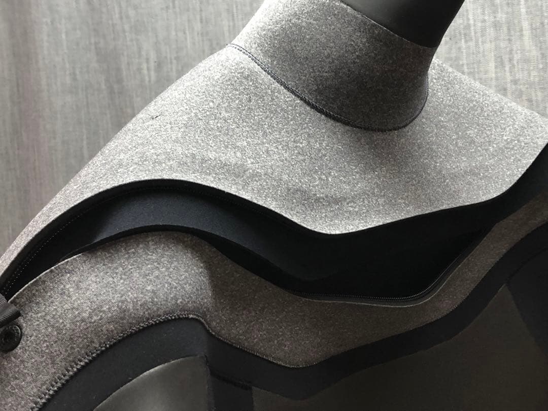 ウエットスーツ　新品未使用