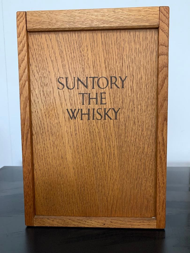 未開栓 SUNTORY サントリーザウイスキー木箱付き 有田焼ボトル