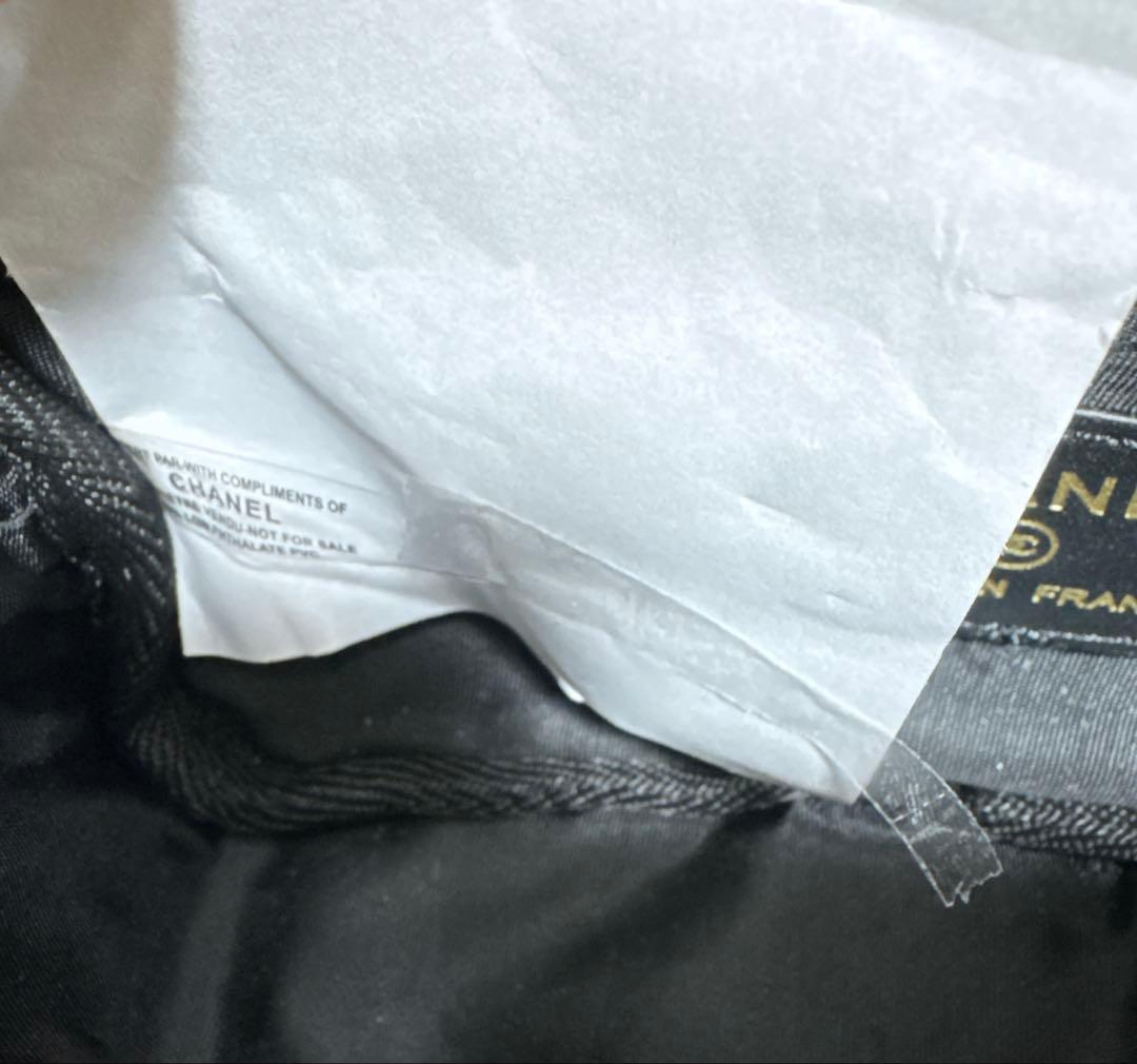 CHANEL VIPノベルティー キャビアスキンショルダーバッグ