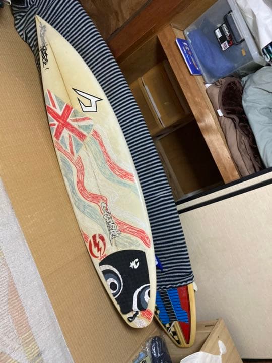 サーフボード ショート