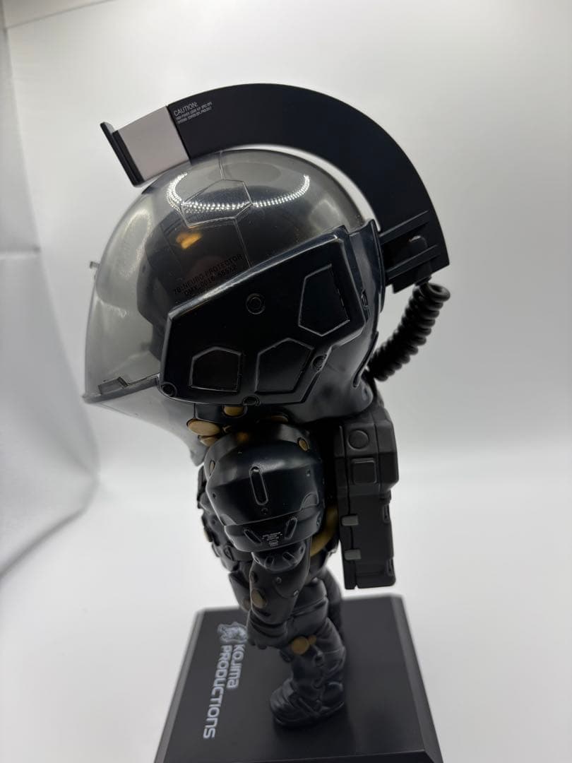 ゲームキャラクター Kojima Productions Ludens Black Ver.