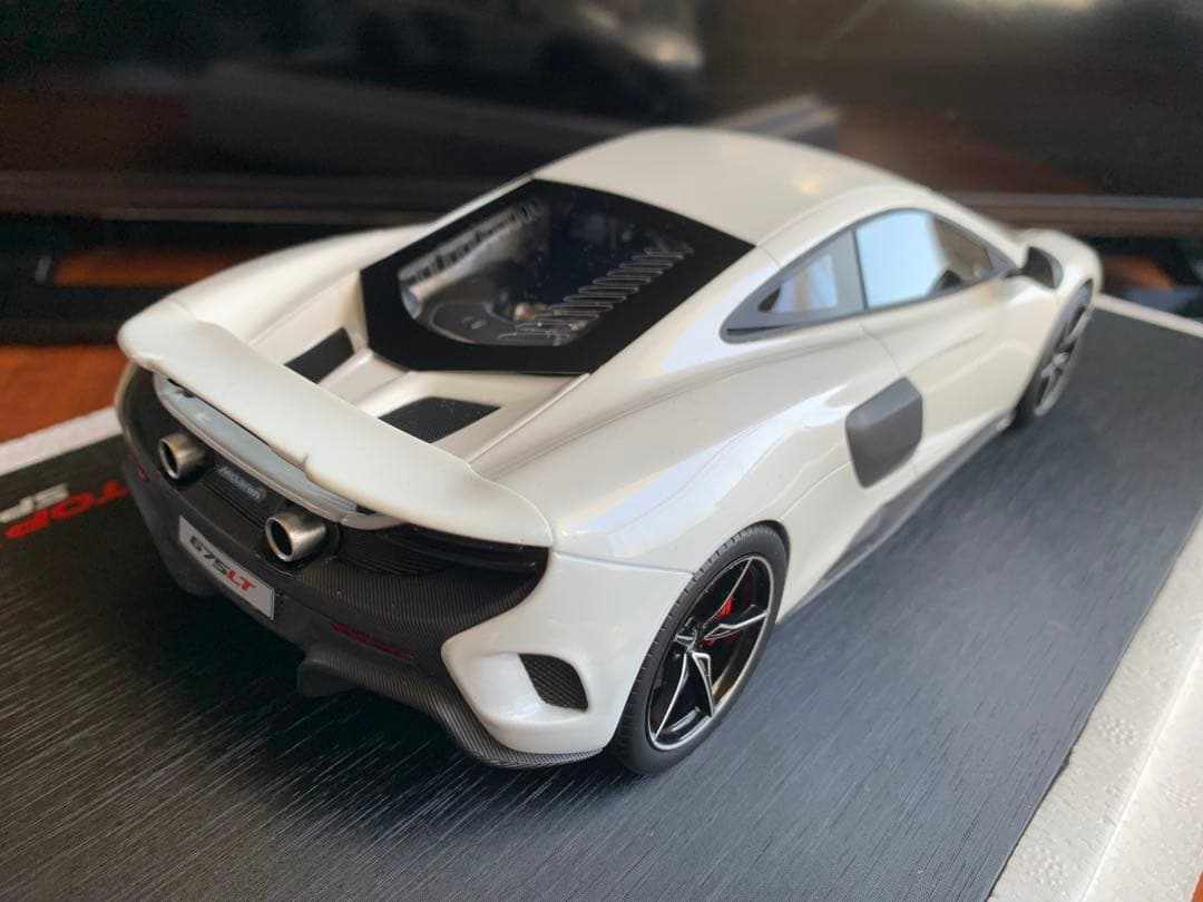 TOPSPEED 1/18マクラーレン675LT