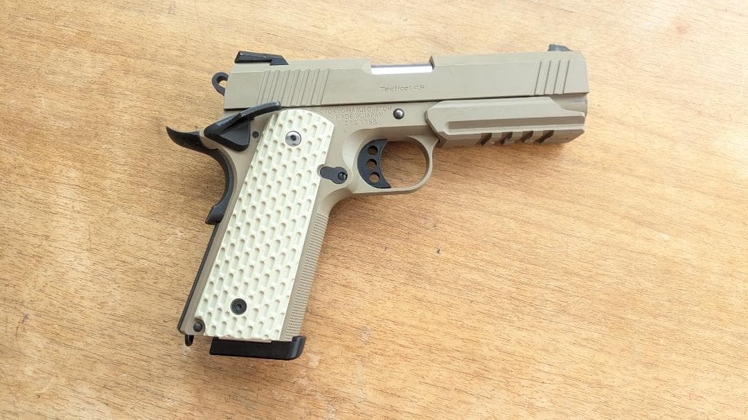 東京マルイ デザートウォーリア 1911 美品 動作OK ロングマガジン