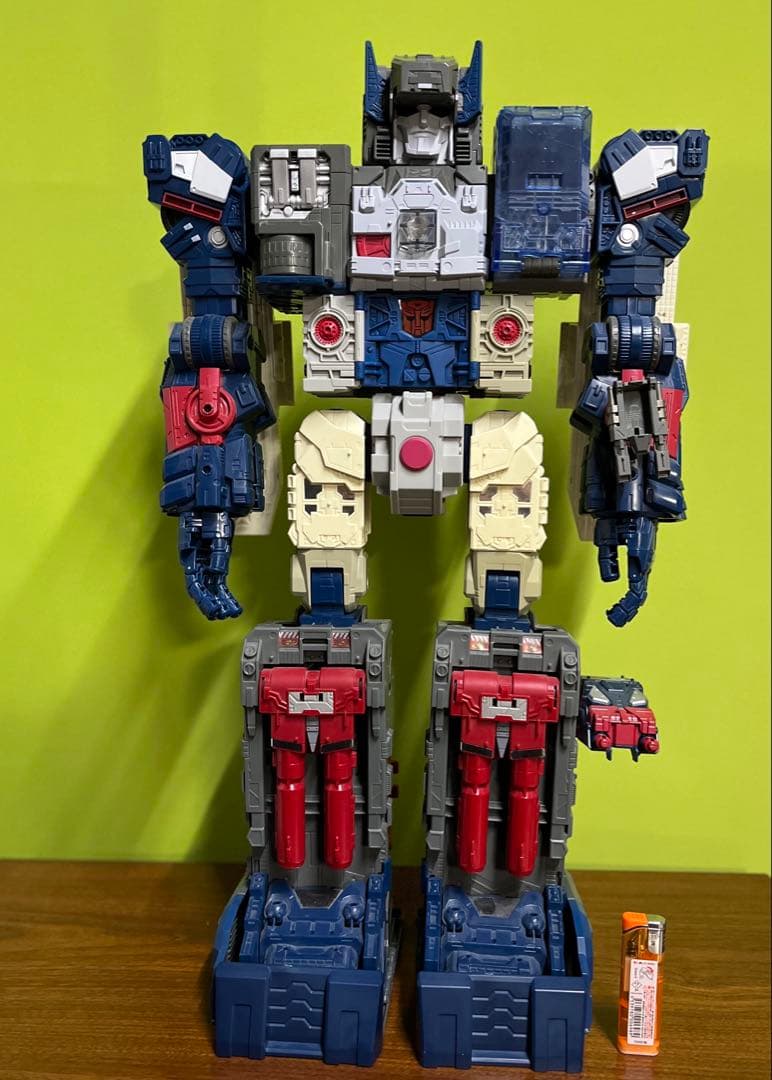 トランスフォーマーレジェンズ　フォートレスマキシマス&アップグレードパーツ付き