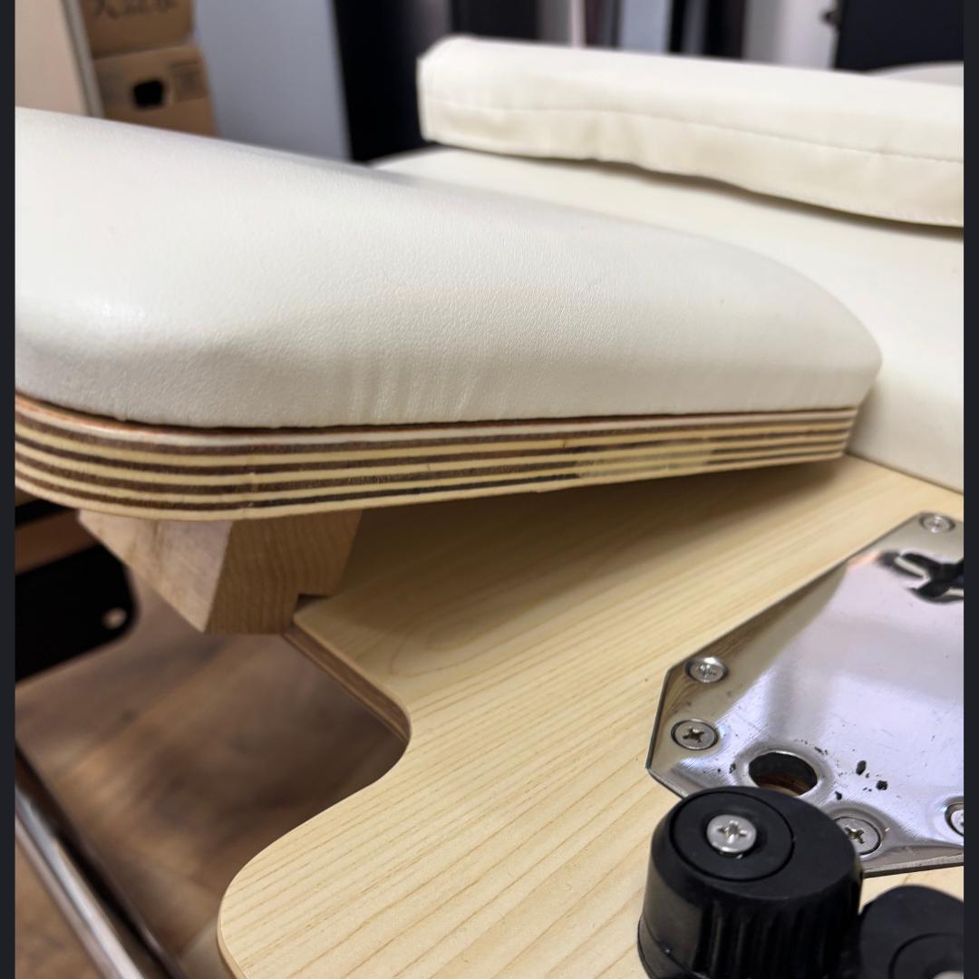 【新品・送料込み／ホワイト】折りたたみ式リフォーマー(メープル材、SWPB）