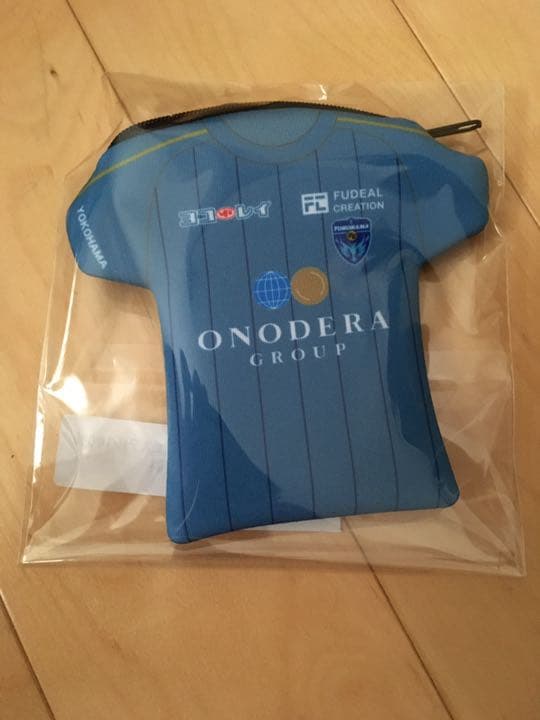 横浜FC 三浦知良 No.11 ユニホーム型ネオプレーン