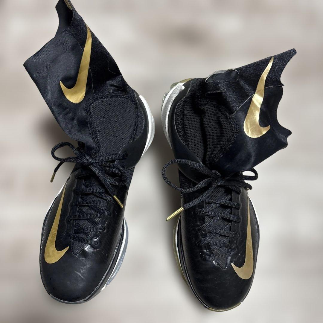 Nike バスケットボールシューズ ブラック/ゴールド