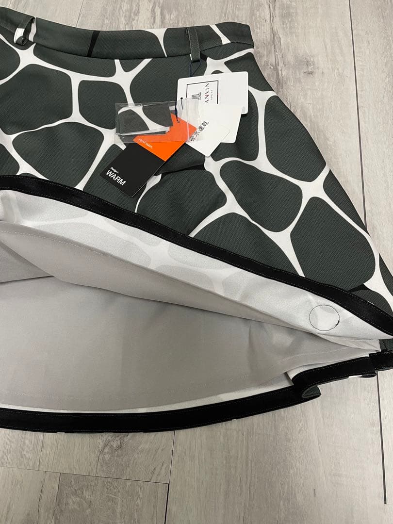 値下げ！新品　ランバンスポール　スカート +5℃ 保温ストレッチ　ジラフ柄カーキ