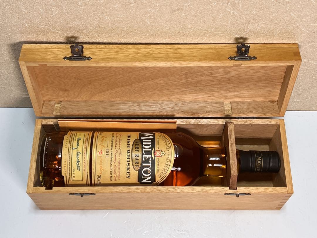 ミドルトン ベリーレア IRISH WHISKEY 2011 40度 700ml