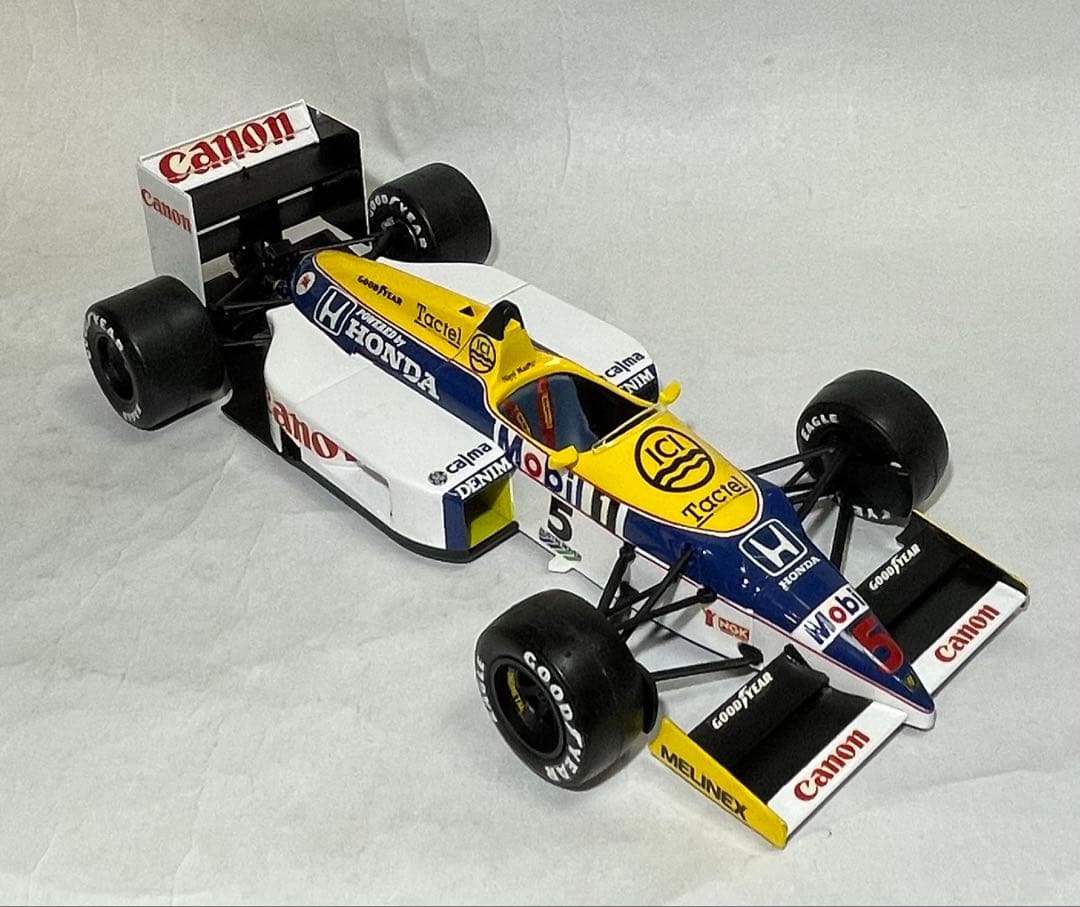 1/20 ウィリアムズFW11 F-1 ’86チャンピオンマシン [完成品]