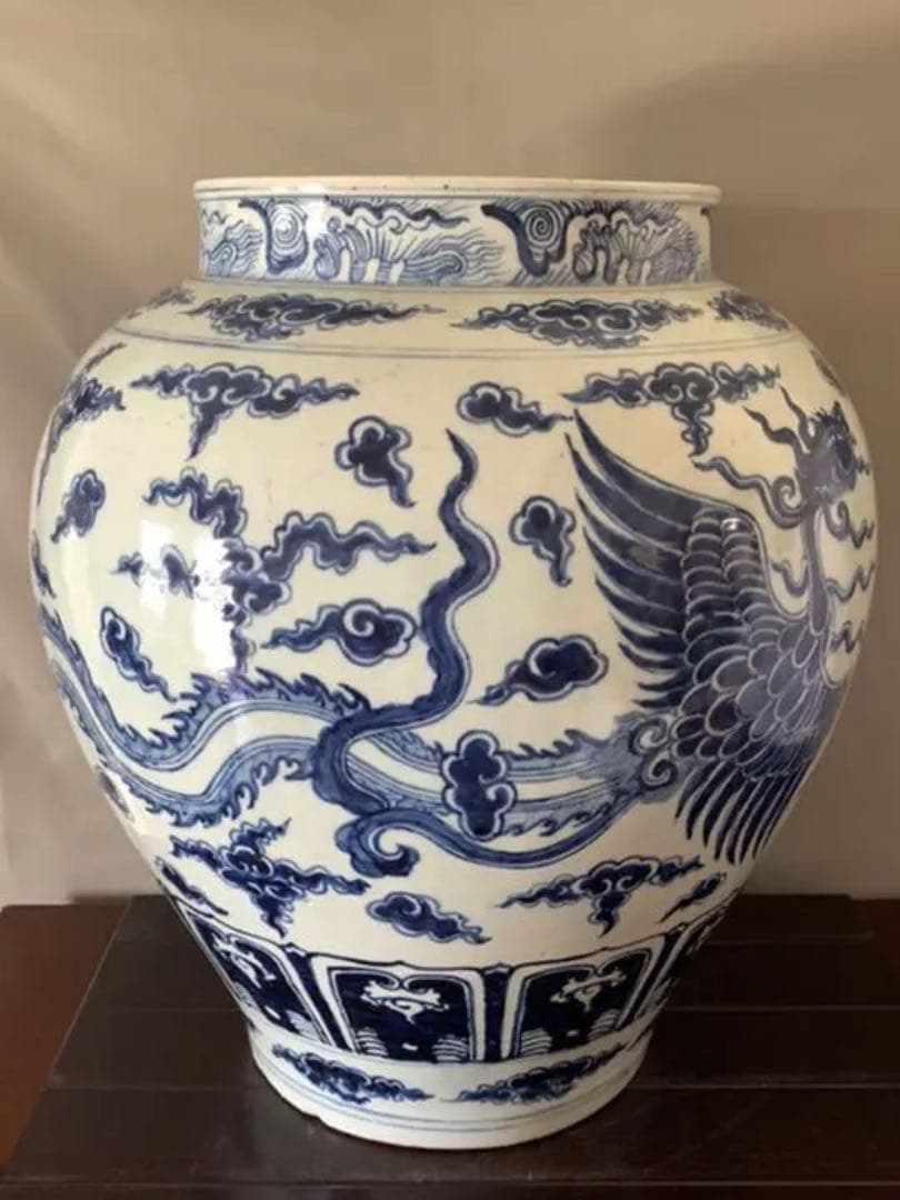 中国古美術　国宝写し明中期時代染付龍鳳凰文壺/K26