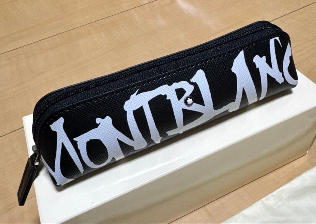 【MONTBLANC】 サルトリアル カリグラフィー ジップトップ ペンポーチ