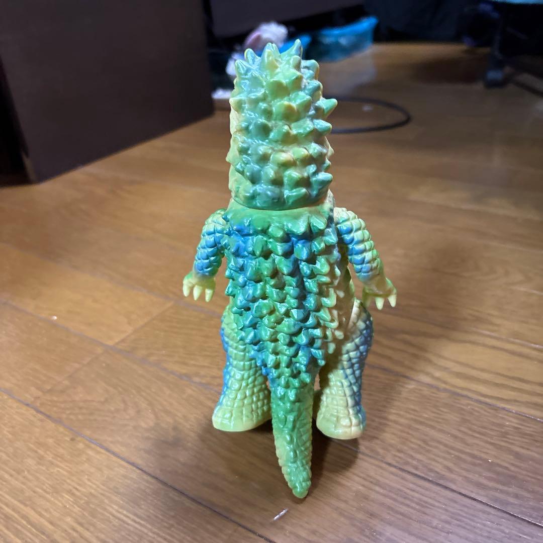 昭和レトロ ブルマァクソフビ ベムラー