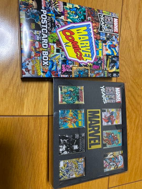 MARVELポストカード35種類＋MARVELバッチ