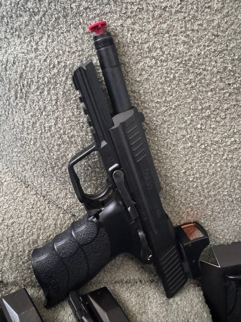 東京マルイhk45ガスガン ブラック ドットサイト付