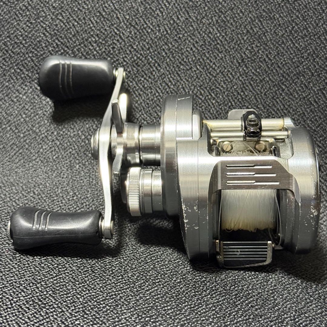 シマノ　カルカッタコンクエストDC 201HG