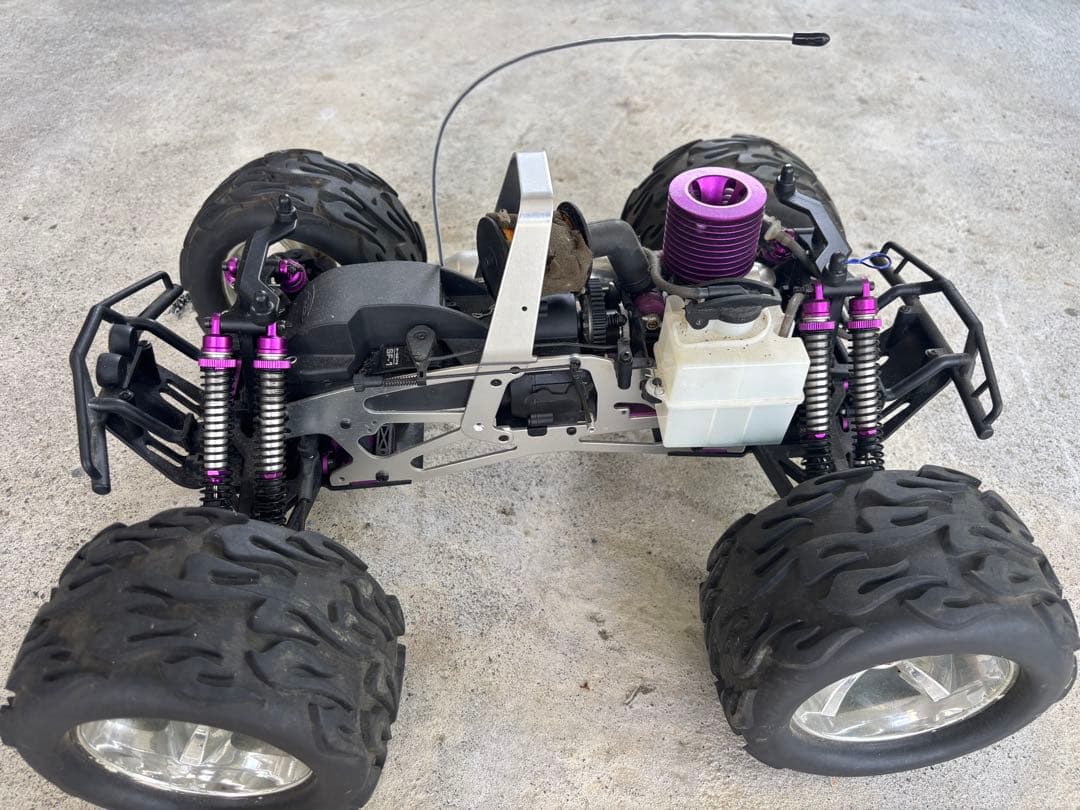 サベージ25 HPI エンジンラジコンカー