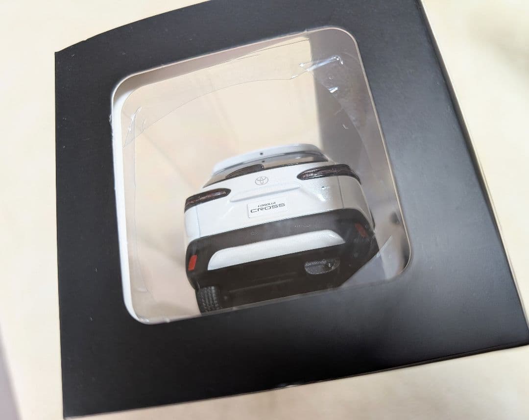 TOYOTA　COROLLA CROSS 089 プラチナホワイトパールマイカ