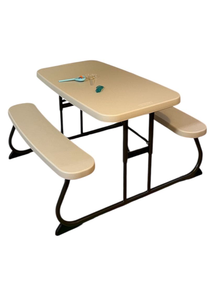 コストコ　キッズ　ピクニックテーブル