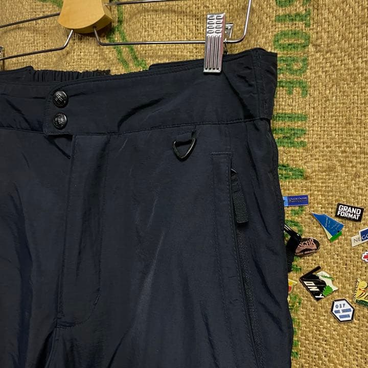 【美品】コロンビア ナイロンパンツ ボード スキーウェア Lサイズ 黒