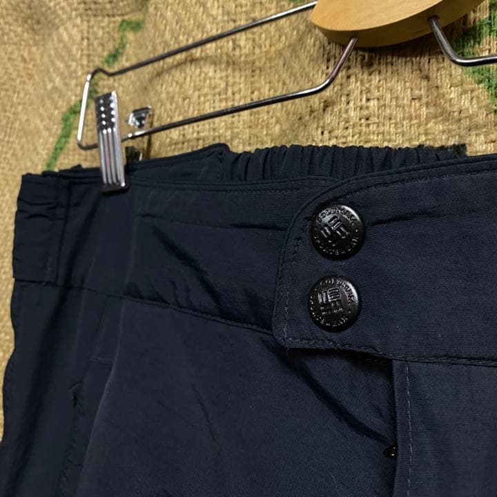 【美品】コロンビア ナイロンパンツ ボード スキーウェア Lサイズ 黒