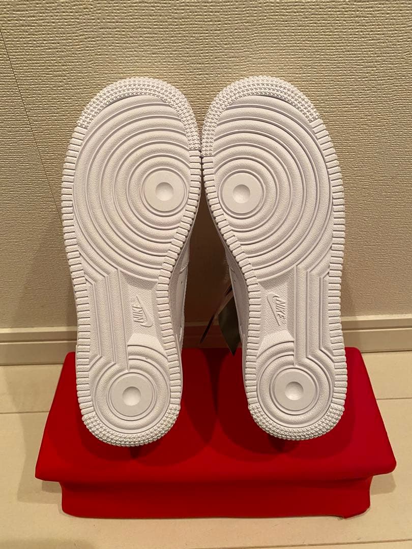 「バル」ナイキ ウィメンズ エアフォースワン白24cm 新品