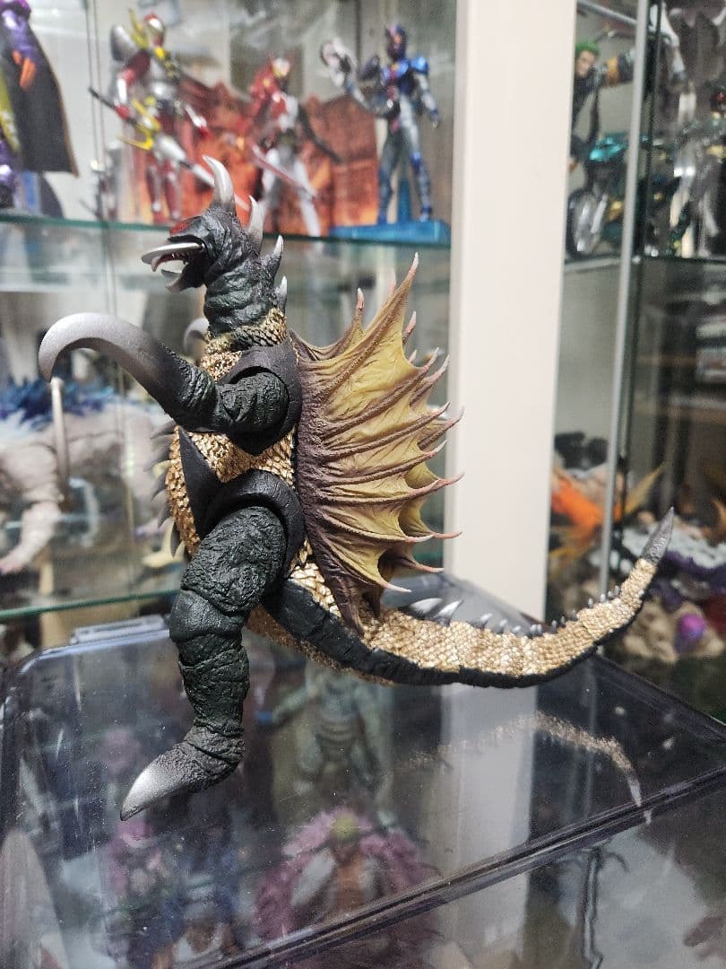 う*ろ様 S.H.MonsterArts ガイガン　1972