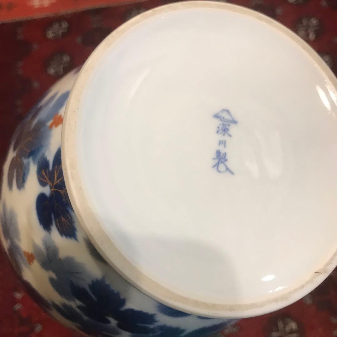 皇室御用達・深川製磁器のブドウ柄花器　26×22cm