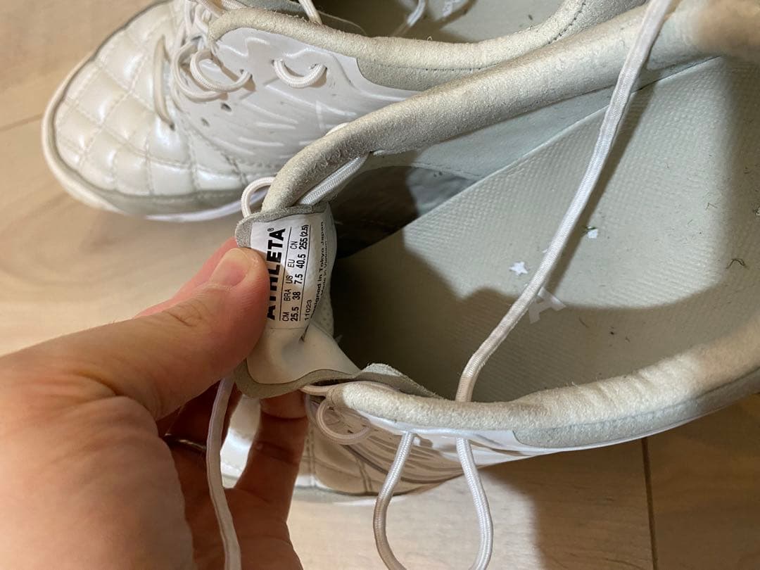 アスレタ　フットサルシューズ　A002