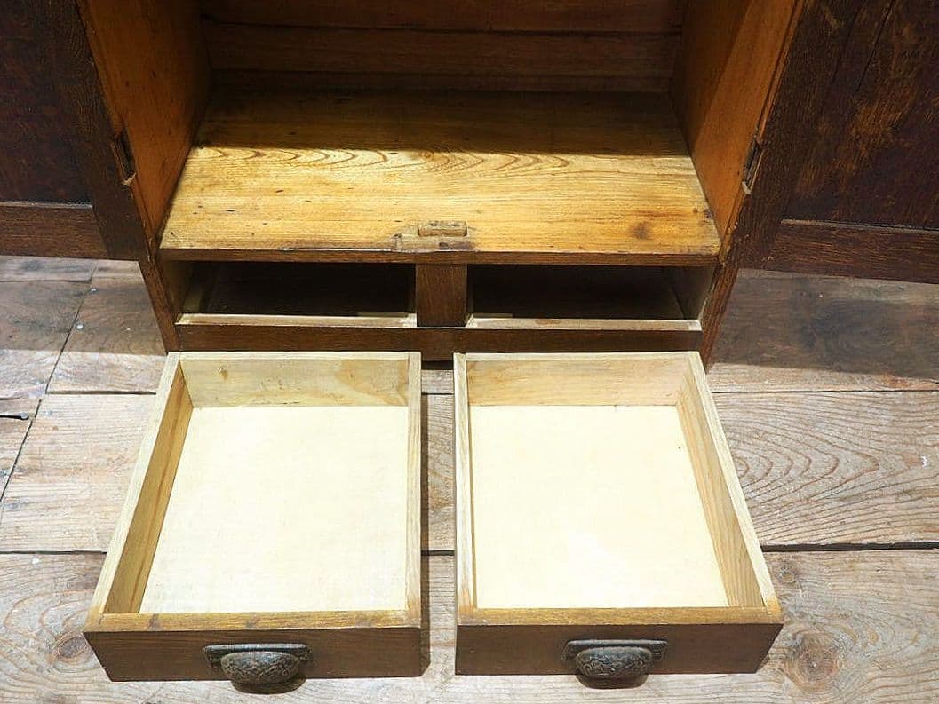 1305　アンティーク　象嵌細工の飾り棚　食器棚　キャビネット　ガラスケース