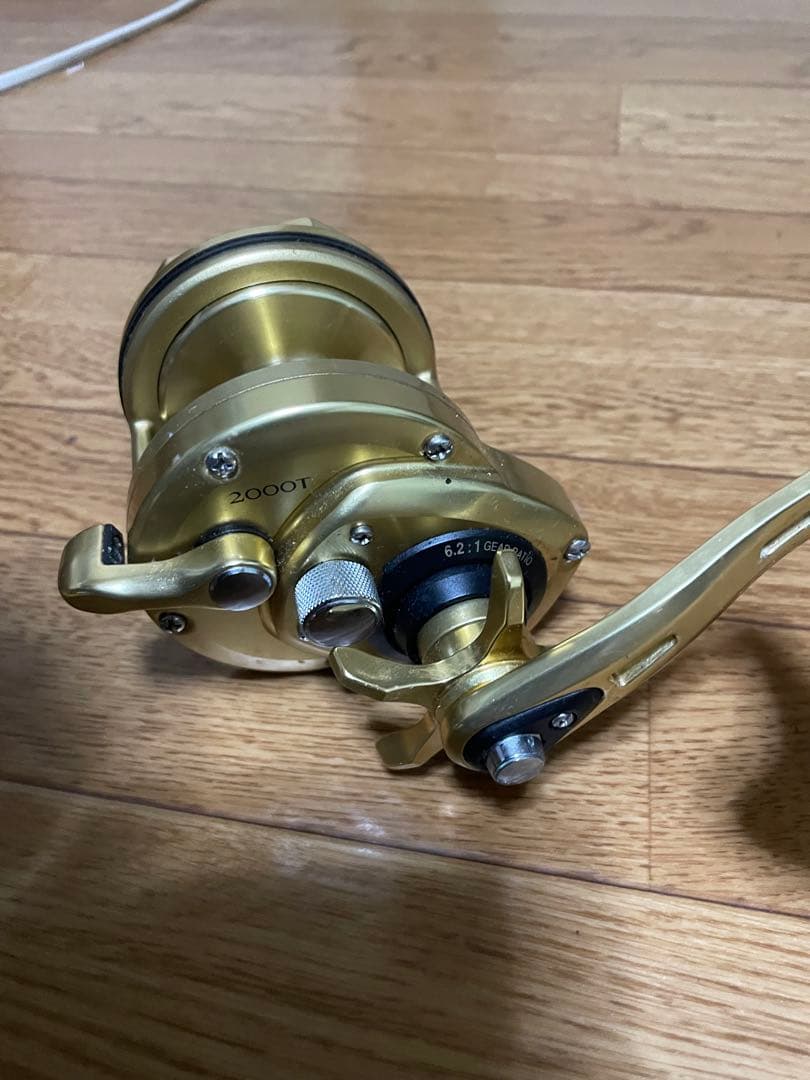 SHIMANO 海魂 両軸リール ゴールド小傷あり機関良好