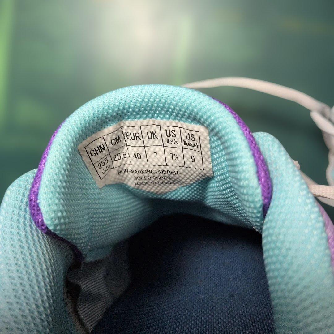 ヨネックスバドミントンシューズ