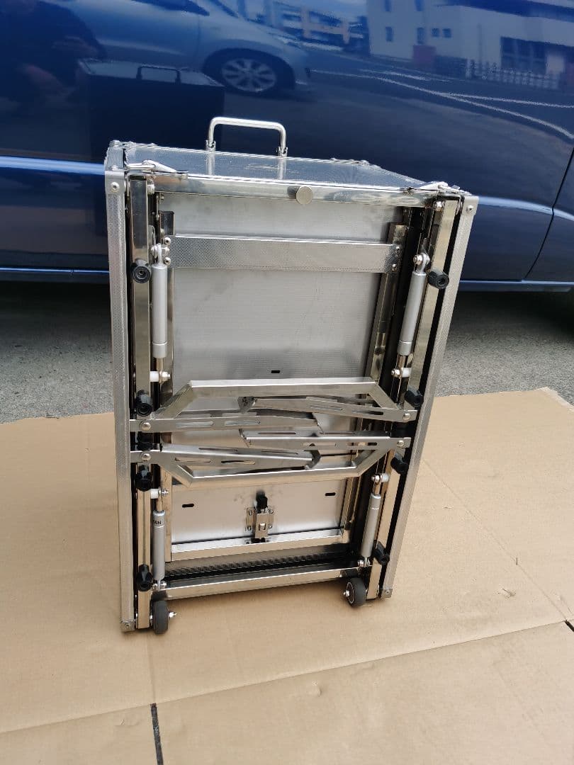 キャンプ　アウトドアー ステンレス製折畳テーブル