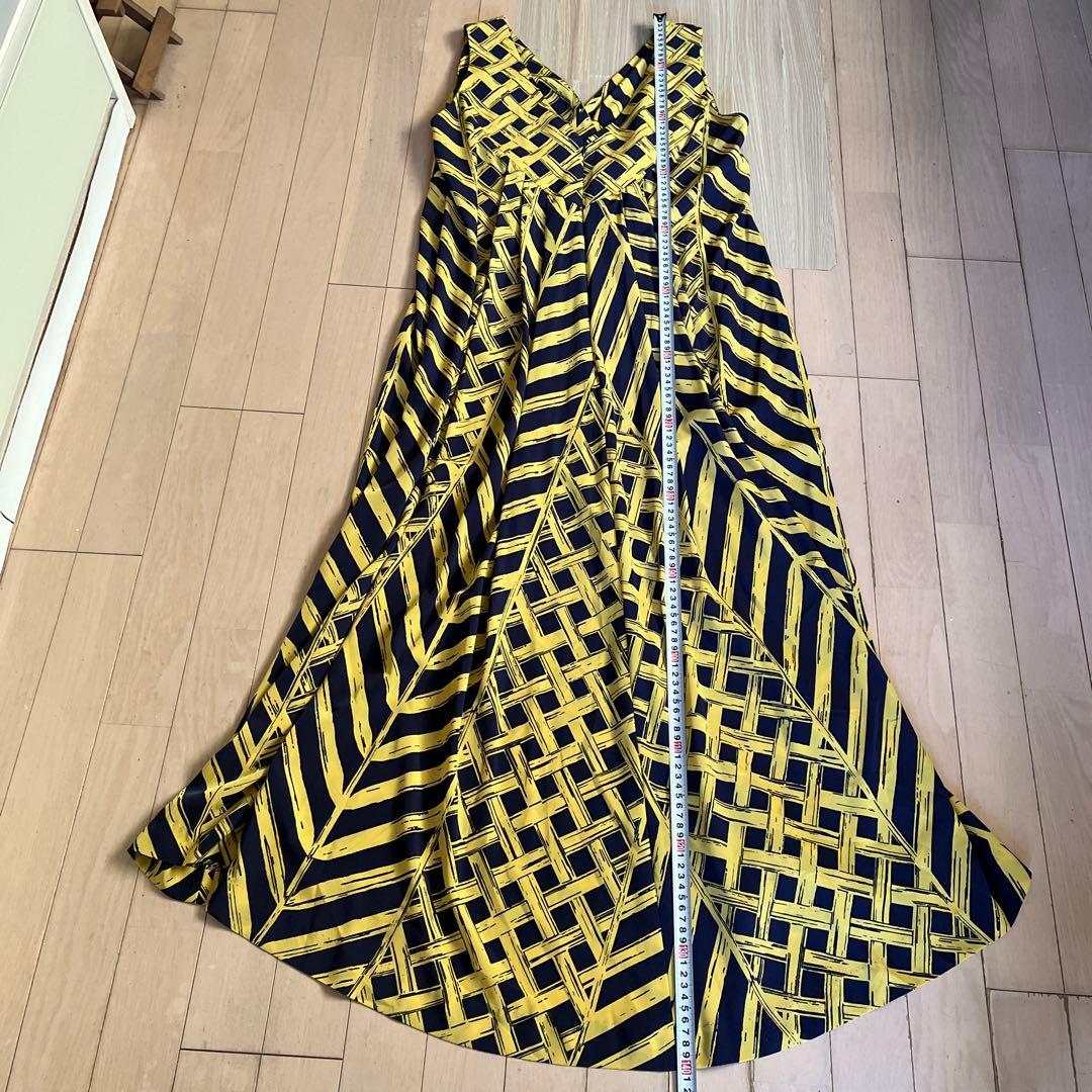 フラダンスドレス 黒と黄色 ストライプ