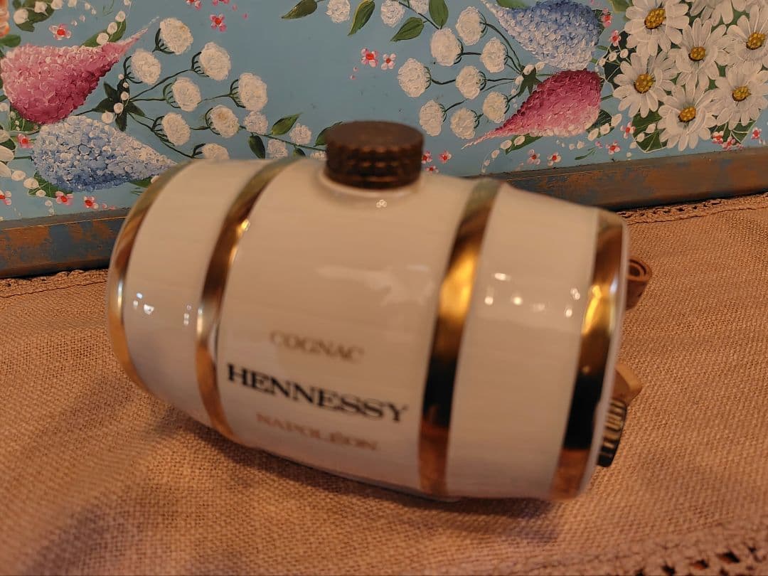 【希少】ヘネシー　ナポレオン　コニャック　樽型　陶器ボトル　未開栓　700ml