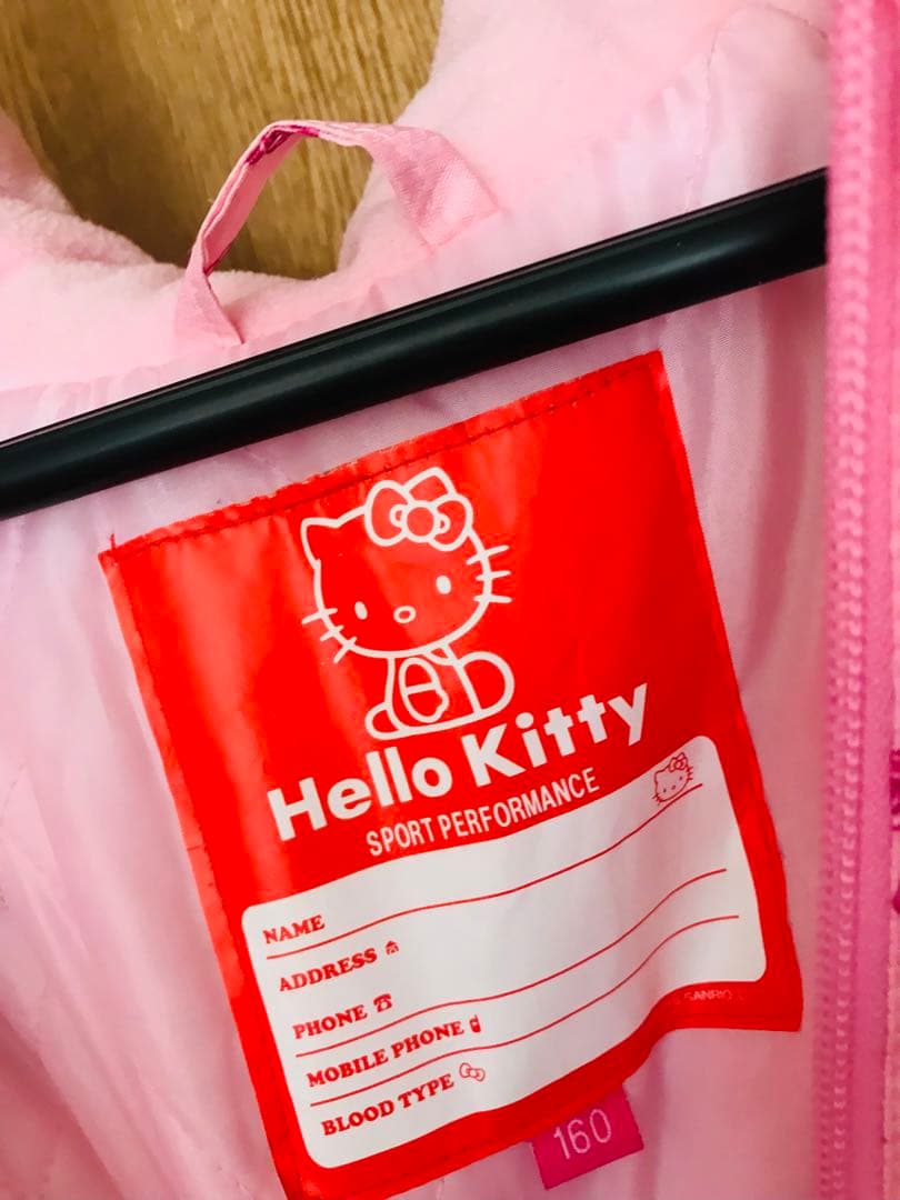 ハローキティスキーウェアスノーボード160cm新品未使用