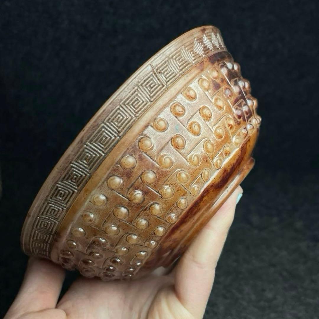 旧蔵　珍品　高古玉 ハリネズミ模様彫刻　茶碗　時代物　アンティーク　文房具収蔵品