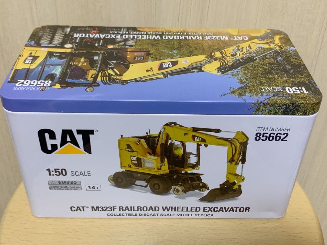 その他 CAT M323F RAILROAD WHEELED EXCAVATOR