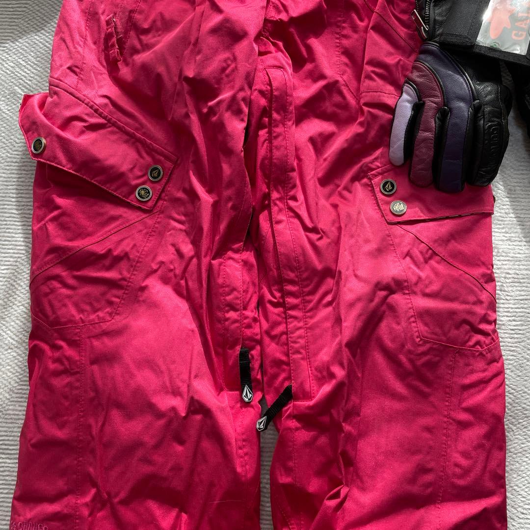 スノーボードウェアセット（女性用）ボルコム　 帽子バートン