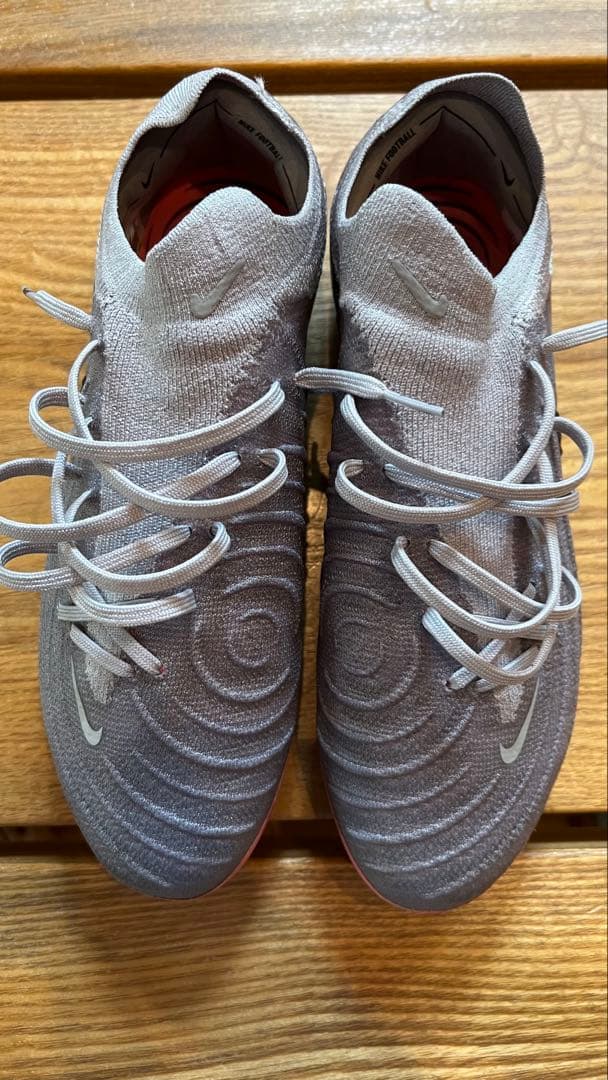 ナイキ　ファントムgx2エリートFG